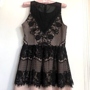 Adelyn Rae Lace Dress Size M